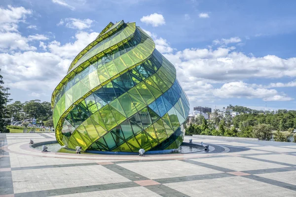 位于大叻市场附近的平价酒店，提供自助早餐