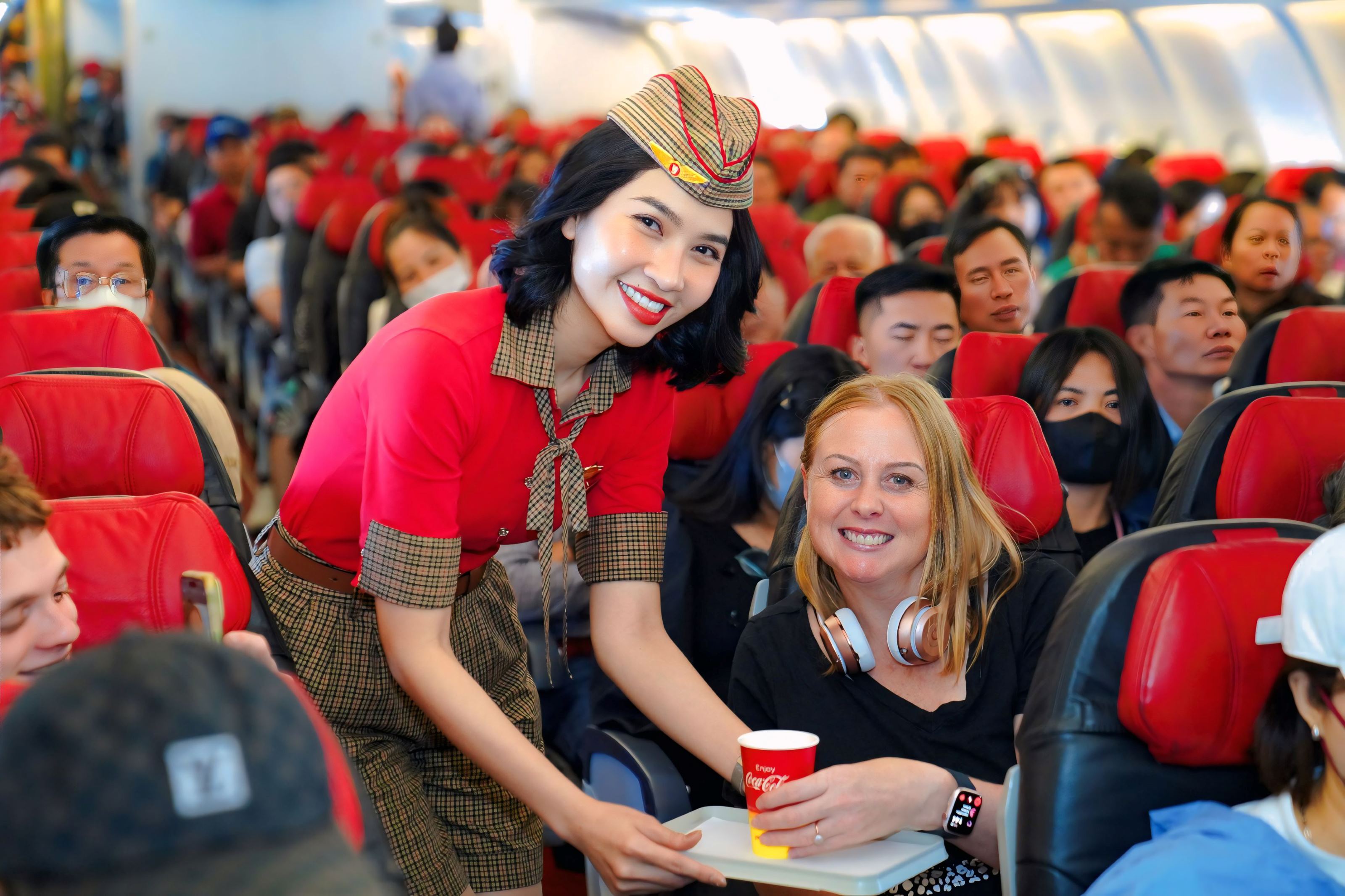 Vietjet launches the “Thank yourself” promotion series with millions of tickets discounted up to 100%