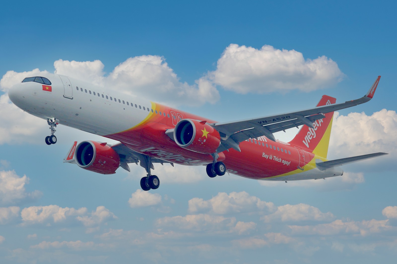 Bustling with spring travel and celebrating Lunar New Year in the South with Vietjet’s super promotional tickets from only 0 VND